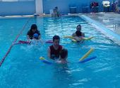 NOΠ: Κολύμβηση. Συνεχίζεται με επιτυχία η νέα δραστηριότητα στον ΝΟΠ. Η συνεργασία με το Οργανισμό Special Olympics Hellas. “Γνωριμία με την κολύμβηση» στην πισίνα εκμάθησης του Ομίλου